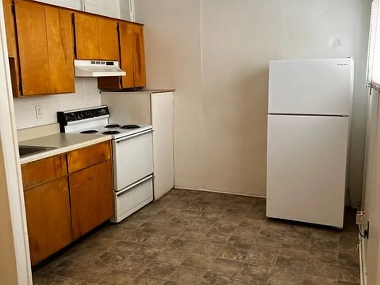 128 Gause St #2 — Photo 2