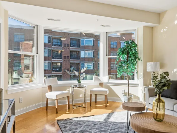 20 Avenue At Port Imperial image 14 of 45