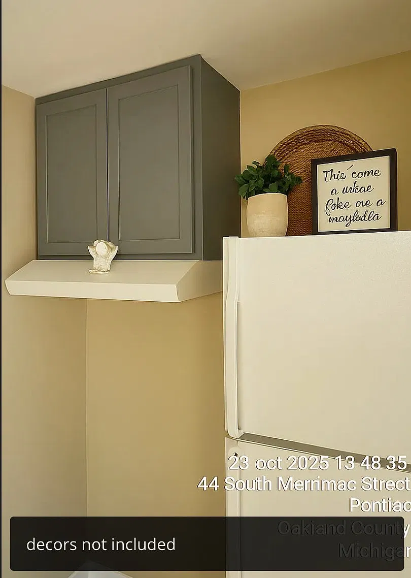 44 S Merrimac St, Pontiac MI 48340 — Photo 3