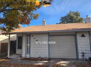 5426 E Knoll Dr, Fair Oaks, CA 95628