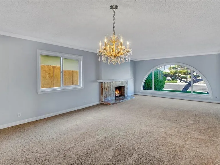 9642 Peppertree Dr — Photo 10