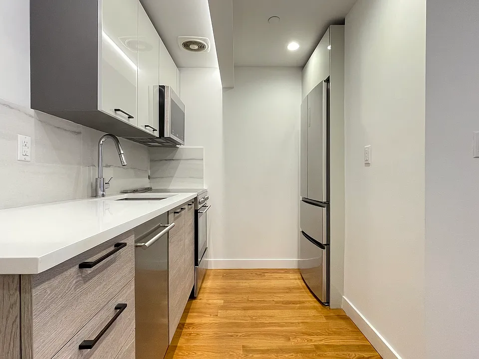 50 Clarkson Ave #112