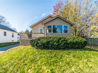 15 Lindbergh Dr, Wethersfield, CT 06109