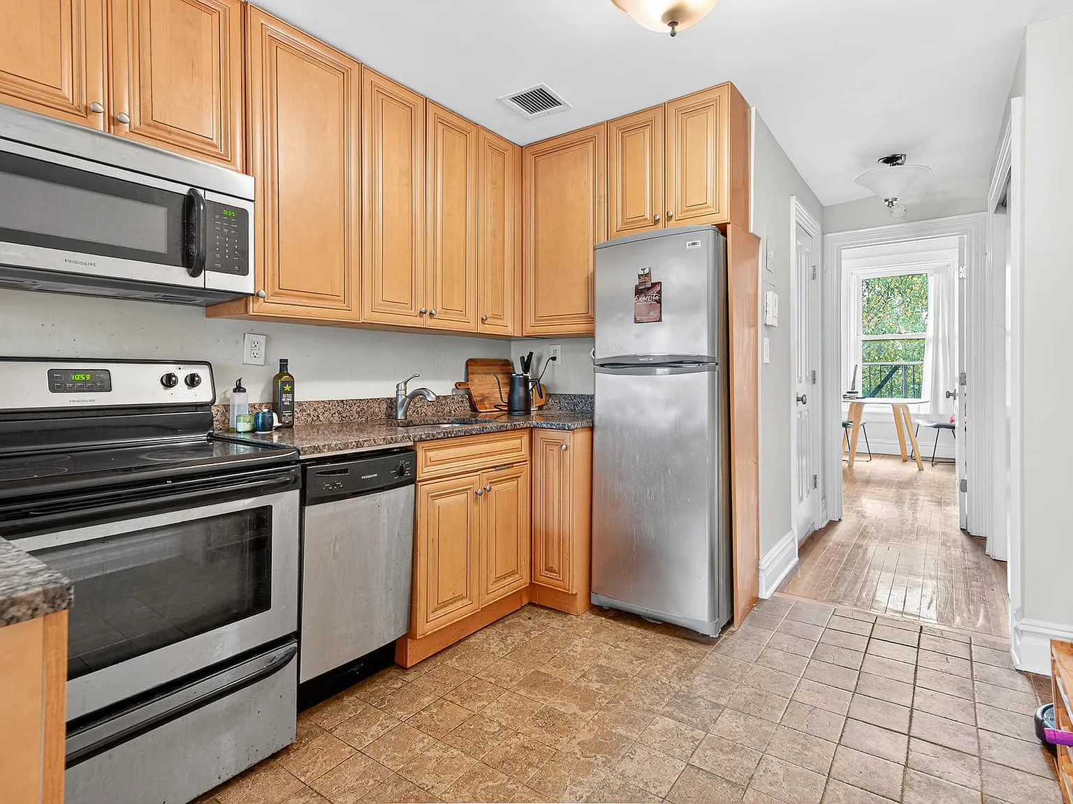 441 Henry Street — Photo 3