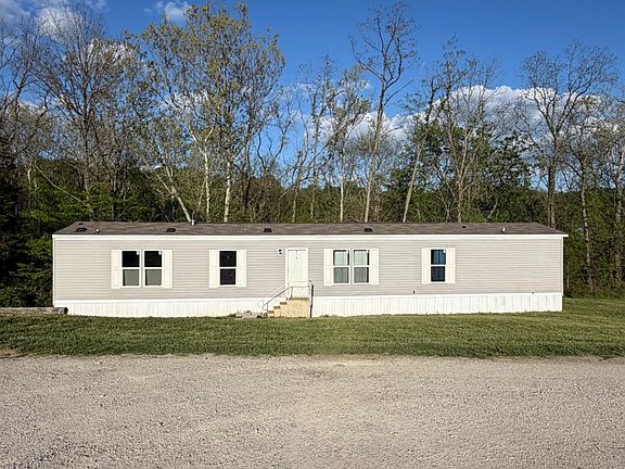 2nd image of 22370 Stewart Rd
