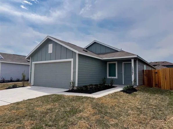 12431 Wild Strawberry Rd, Houston, TX 77038