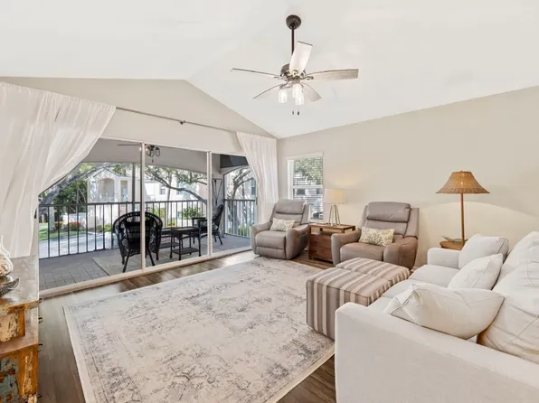 1096 Woodshire Ln APT C201, Naples, FL 34105