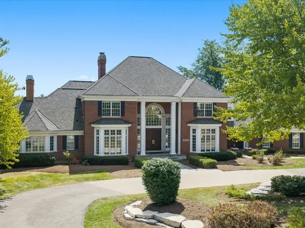 36W555 Stoneleat Rd, St Charles, IL 60175