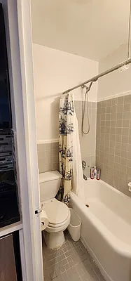 Rented by R New York | media 7