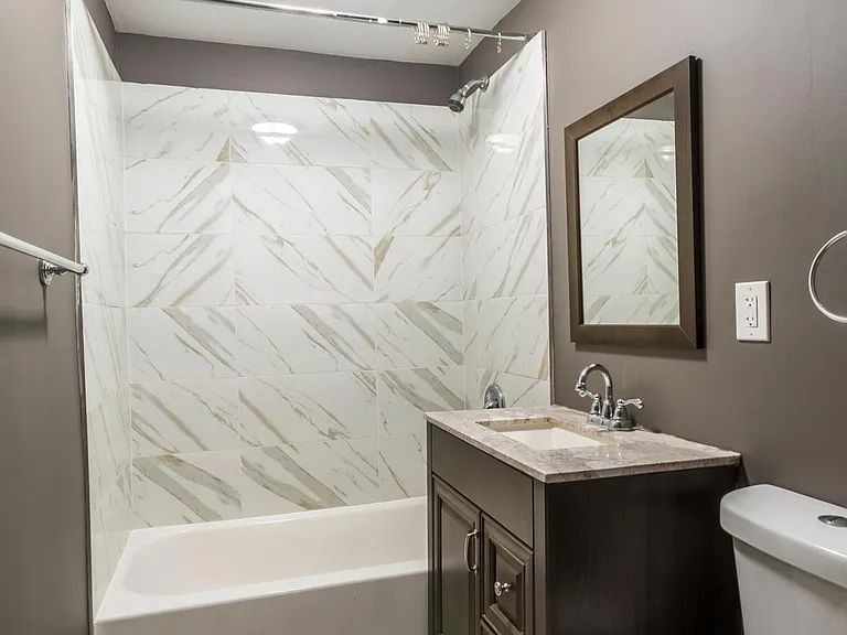 1647 S California Ave #3B — Photo 11