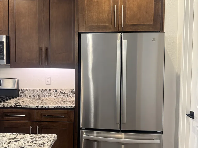 2521 S 180th Dr — Photo 7