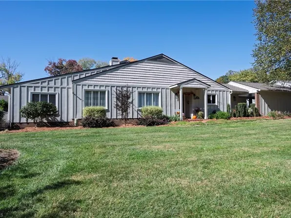 112 Mimosa Pl, Advance, NC 27006