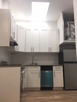 Rented by Lang Realty LLC | media 22