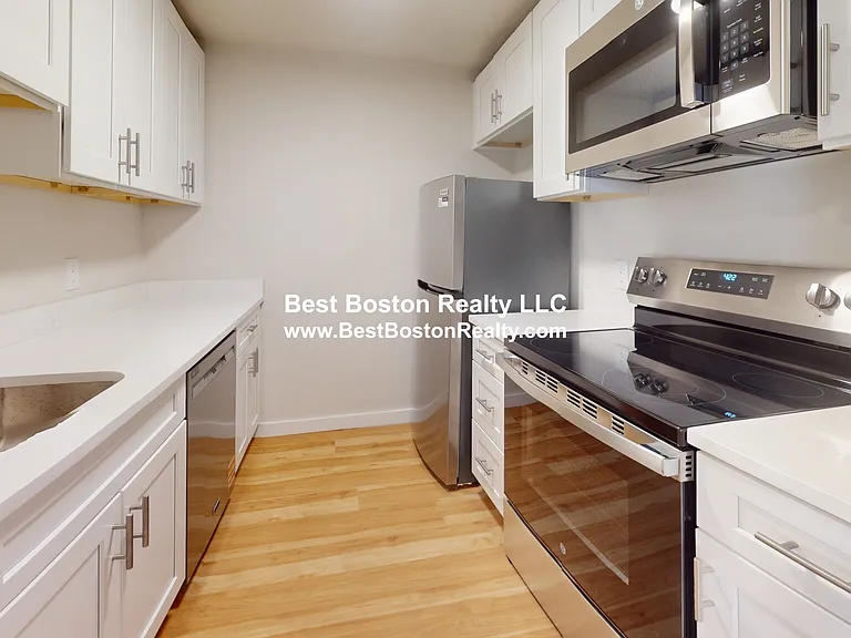 19 Central Rd #7 — Photo 2