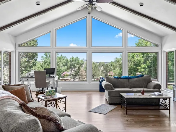 4525 Kanaka Ct, Buhl, ID 83316
