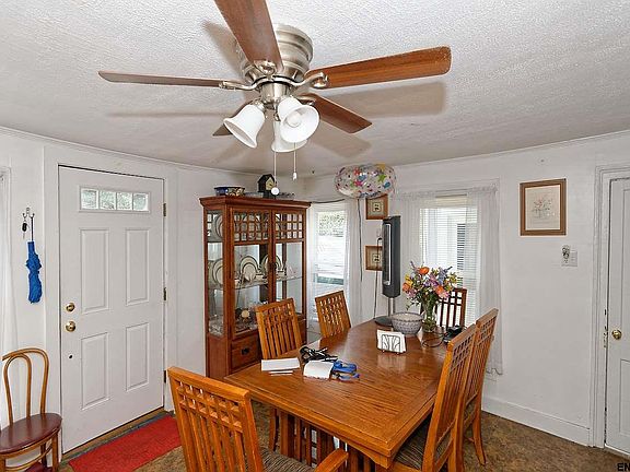 4th image of 48 Church Ave