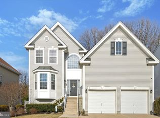 6 Providence Ct, Delran, NJ 08075