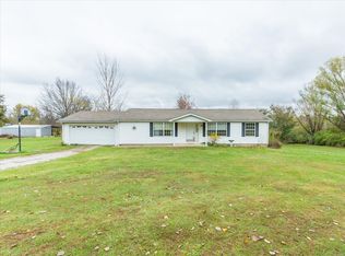 191 Dwiggins Rd, Elsberry, MO 63343