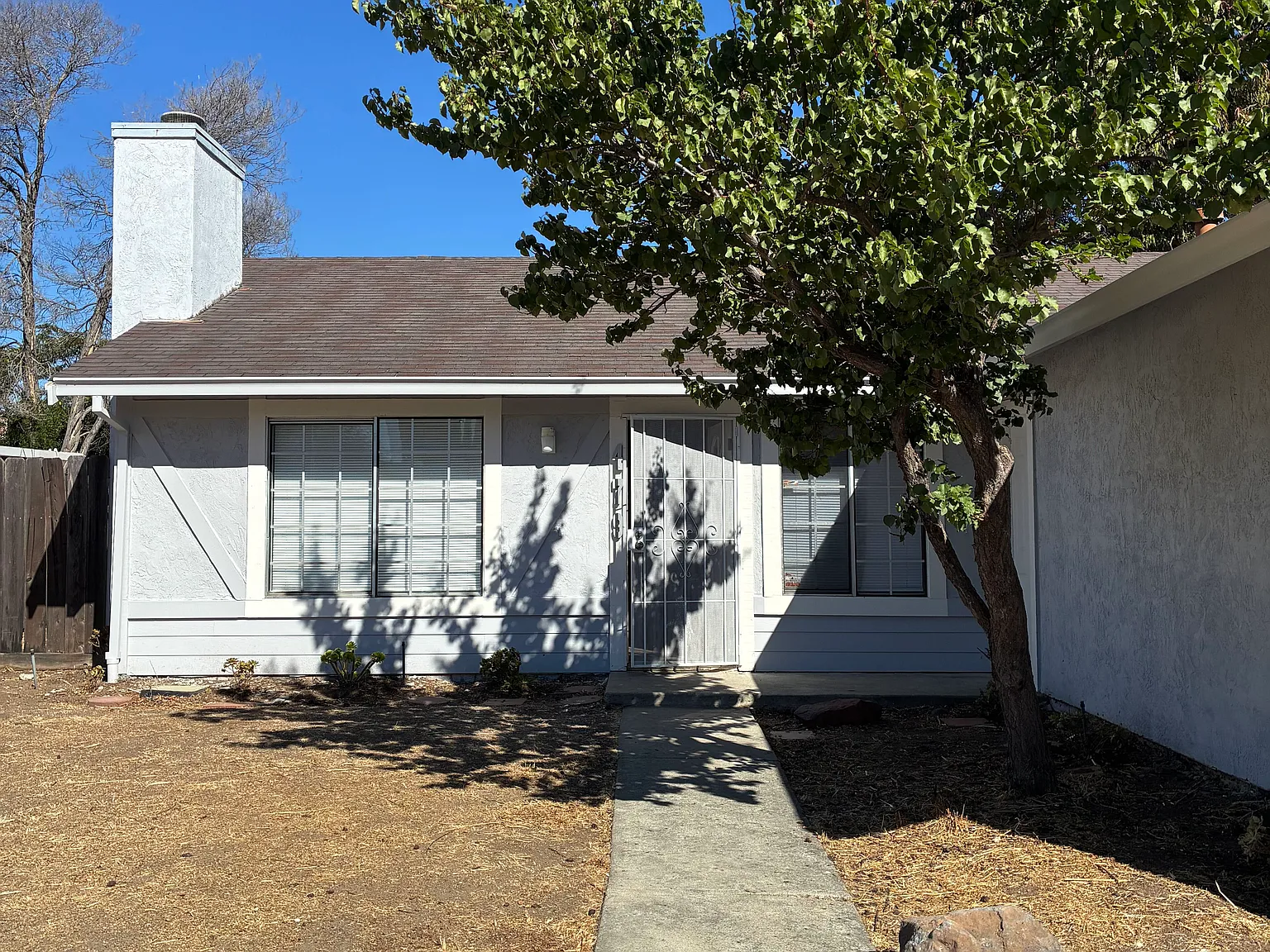 479 Kim St — Photo 3