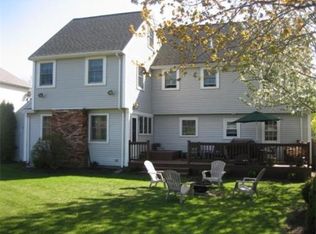 36 Loris Rd, Peabody, MA 01960