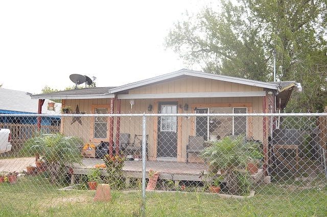 1st image of 1029 Duranta Ave