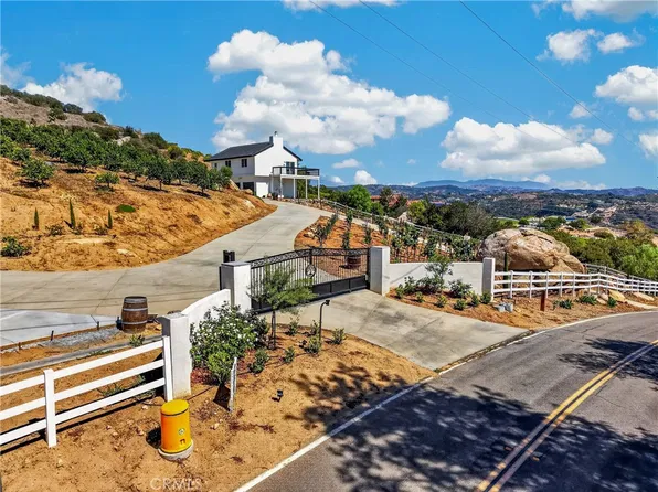42450 El Calamar Rd, Temecula, CA 92590