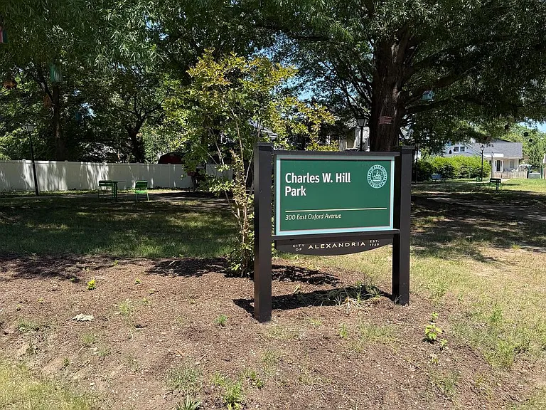 2501 Dewitt Ave — Photo 4