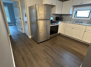 375 Manchester St #2F, Manchester, NH 03103