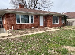 395 N Main St, Hoyleton, IL 62803