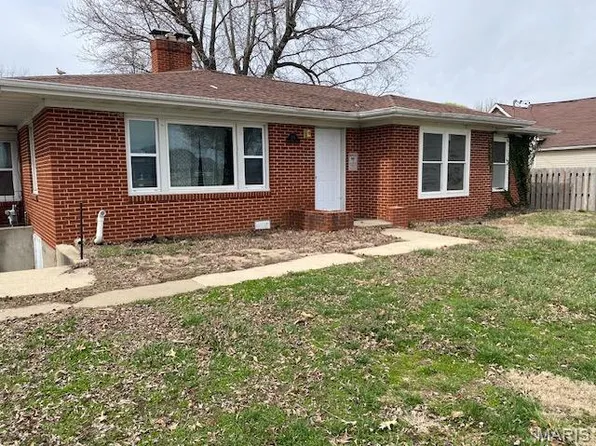 395 N Main St, Hoyleton, IL 62803