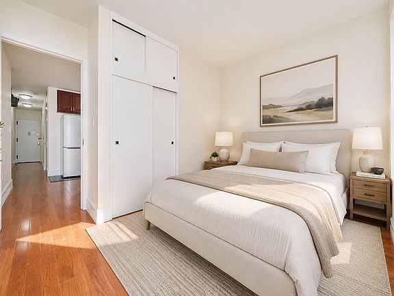 5th image of 510 Amsterdam Ave APT 5a