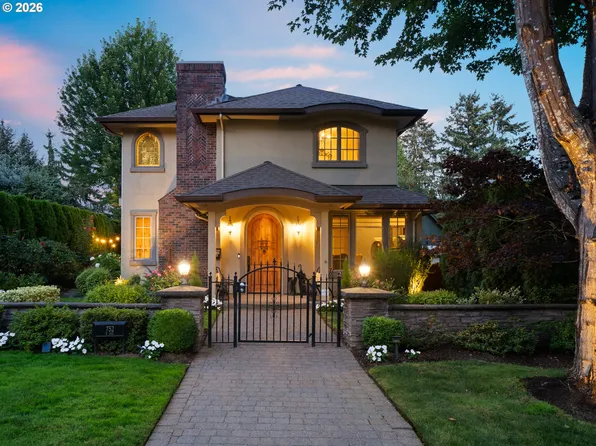 752 E Ave, Lake Oswego, OR 97034