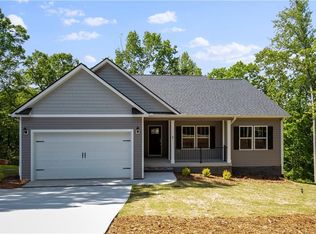 135 McAlister Rd, West Union, SC 29696