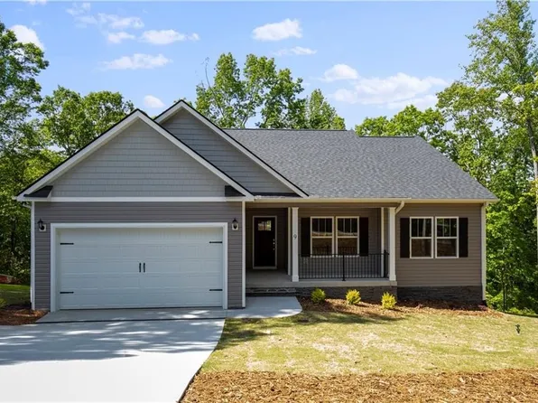 135 McAlister Rd, West Union, SC 29696
