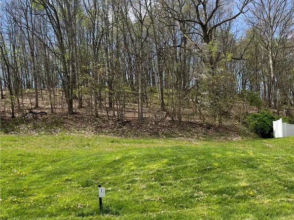 3-102 Oakland Heights Rd, Monaca, PA 15061