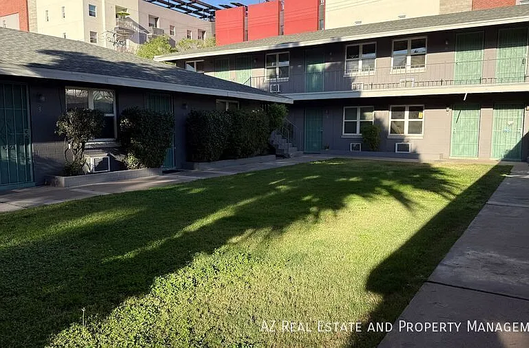 829 N 4th Ave #12 — Photo 4
