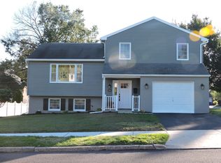 224 Maplewood Dr, Pottstown, PA
