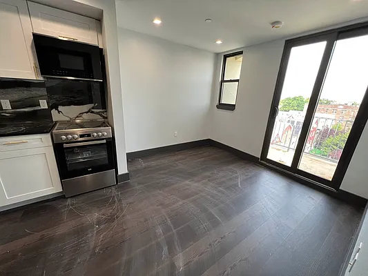 Rented by Delmark Realty LLC | media 3