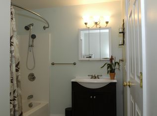 51 Taylor St APT 1, Waltham, MA 02453