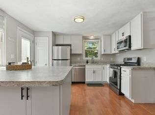 40 Oregon Rd, Tewksbury, MA 01876