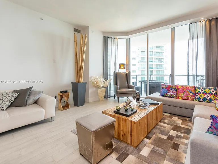 1300 Brickell Bay Dr #3804 — Photo 18