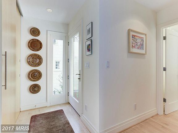 3rd image of 3507 Farragut Ave