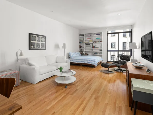 184 Thompson Street image 1 of 6