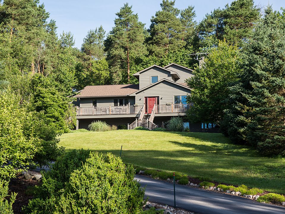 1st image of 3924 E Pineview Dr