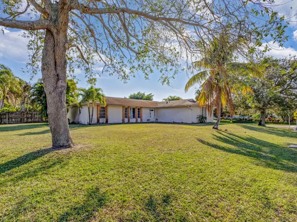 3654 Holly Drive, Palm Beach Gardens, FL 33410