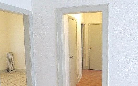 5th image of 6717 S Paxton Ave #2