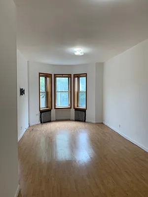 Rented by Remax Edge | media 24