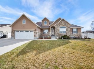 711 W 2010 S, Syracuse, UT 84075