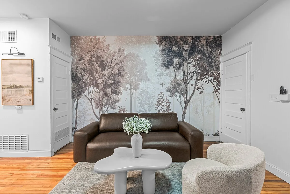 1 bed, 825 sqft, $2,100 — Photo 3