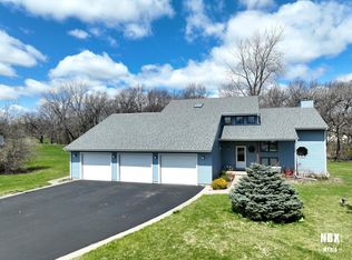 15840 Overlook Ln, Huntley, IL 60142